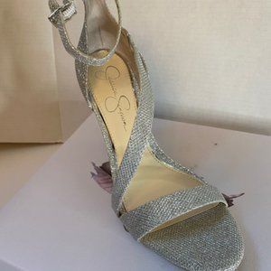 Jessica Simpson Rayli2 Silver Ankle Strap Strappy Dress heels, size 10 (NEW)